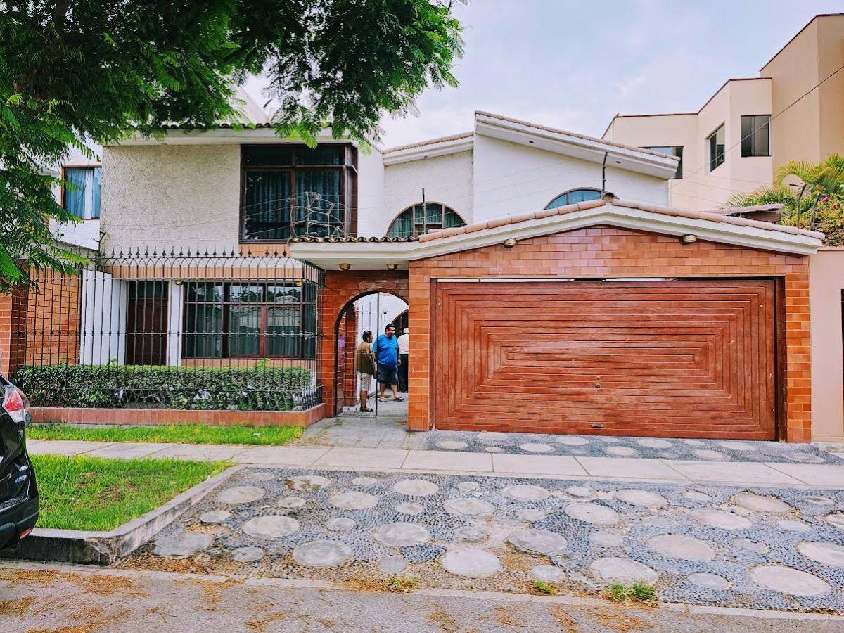 #810 - Casa para Venta en Lima - LIM