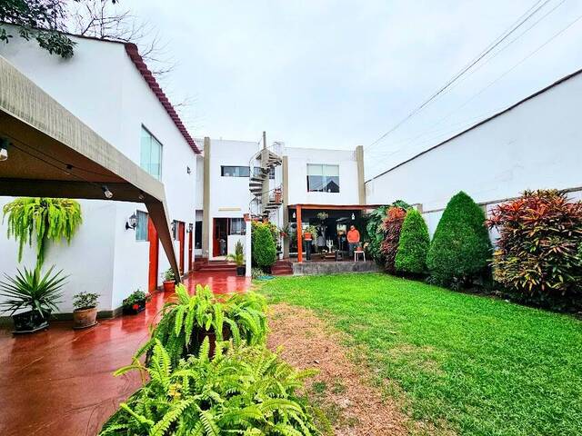 #708 - Casa para Venta en Lima - LIM - 1