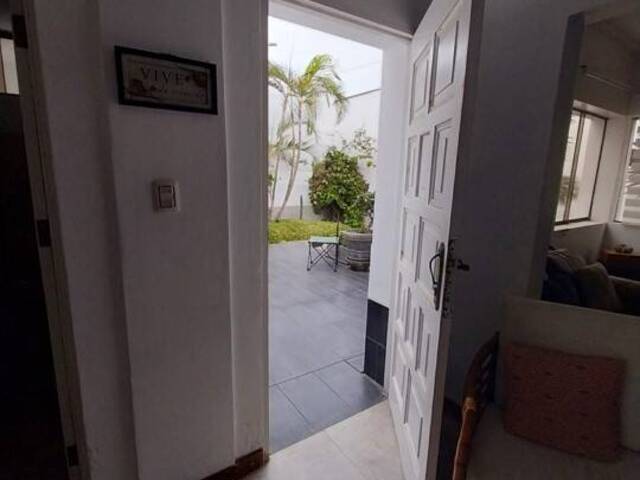 #737 - Casa para Venta en Lima - LIM