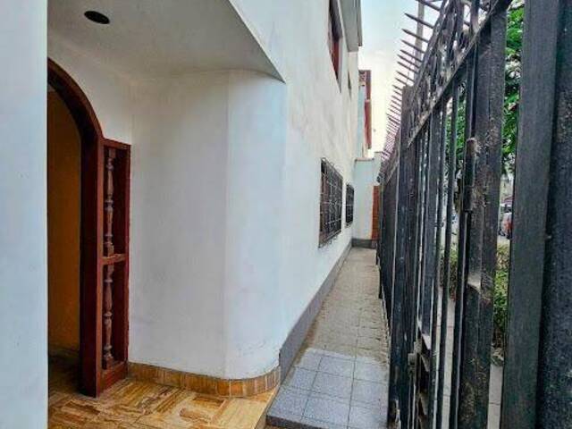 #740 - Casa para Venta en Lima - LIM - 1