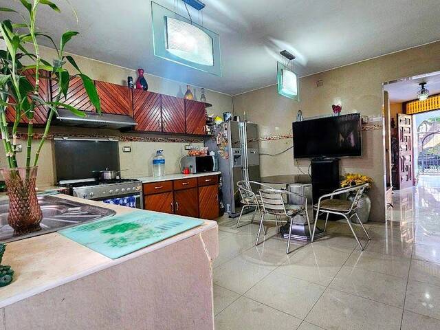 #773 - Casa para Venta en Lima - LIM - 3