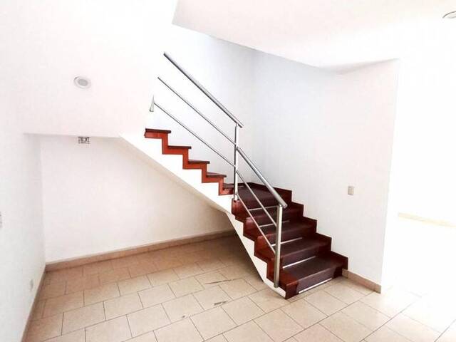 #811 - Casa para Venta en Lima - LIM - 3