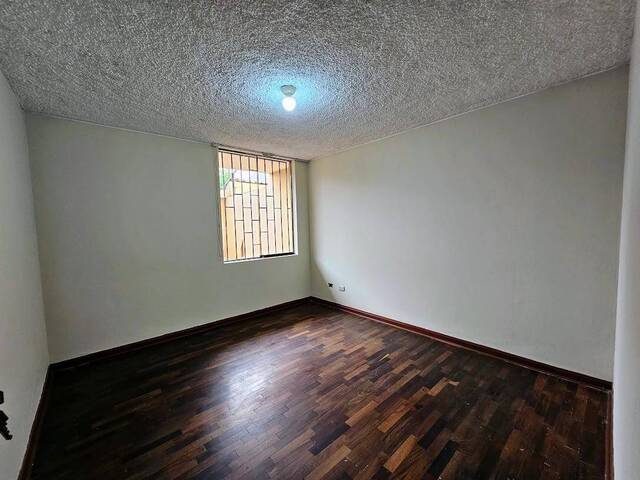 #812 - Casa para Venta en Lima - LIM - 3