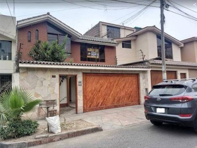 Venta en LA MOLINA - Lima