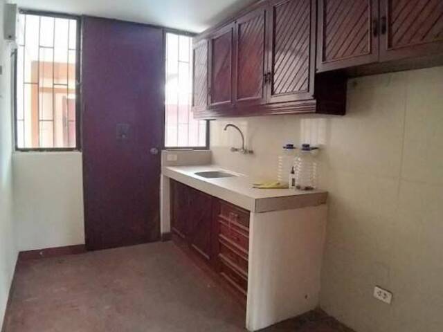 #813 - Casa para Venta en Lima - LIM - 3