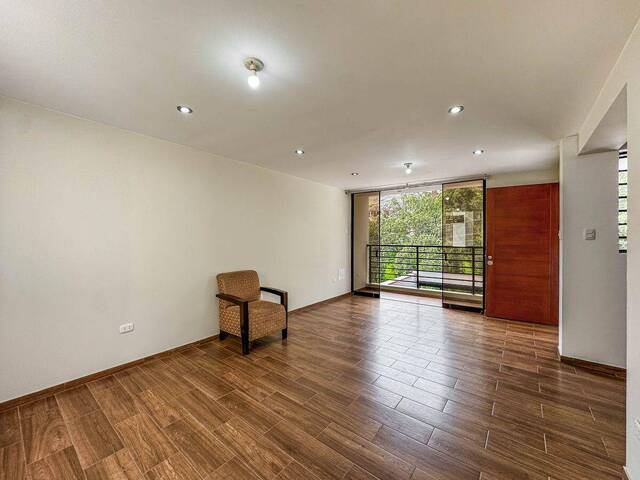 Venta en LA MOLINA - Lima